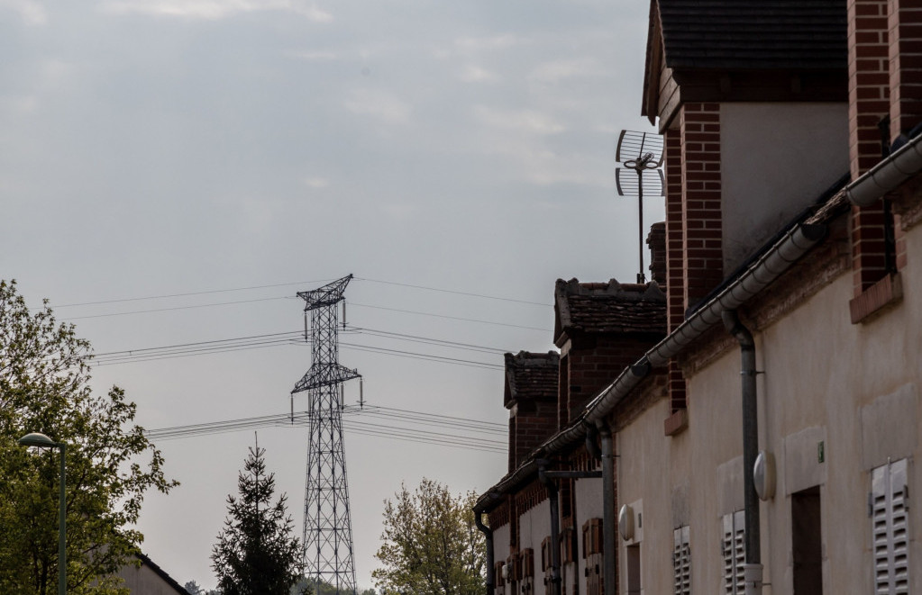 Francuska donosi zakon o obuzdavanju cijene električne energije