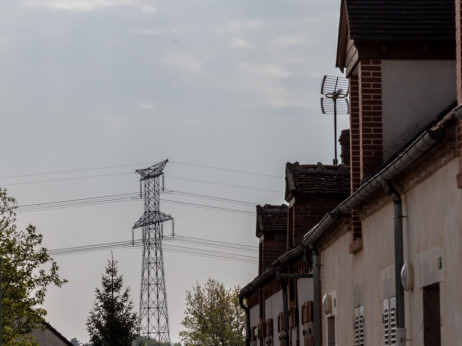 Francuska donosi zakon o obuzdavanju cijene električne energije