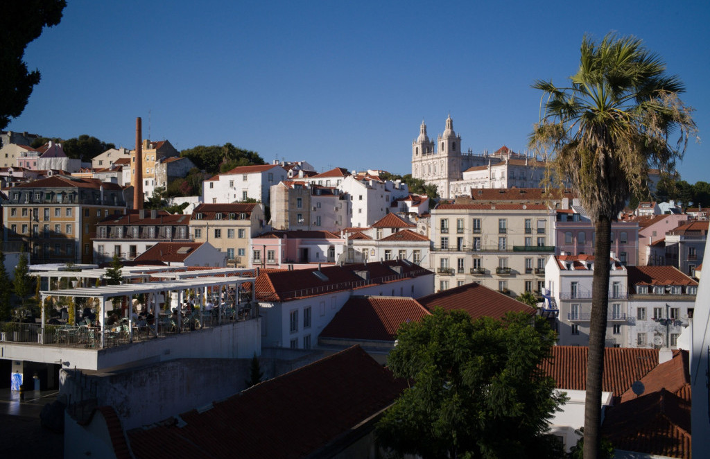 Portugal ukida olakšice za nestalne rezidente, želi smanjiti cijene kuća