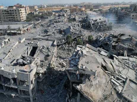 Izrael bombardirao 400 ciljeva u Pojasu Gaze, ubijeni zapovjednici Hamasa