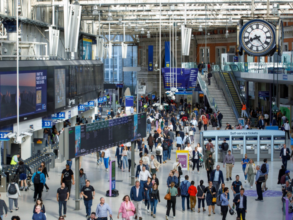 OECD upozorava: Globalno gospodarstvo na pragu najslabijeg rasta od pandemije