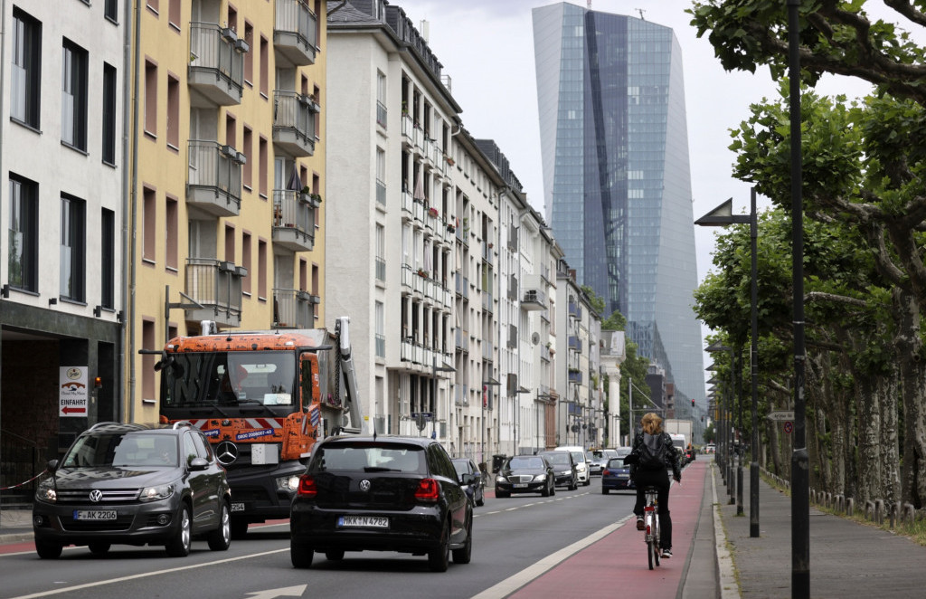 Analitičari: ECB neće tako brzo spustiti kamatnu stopu kako tržišta misle