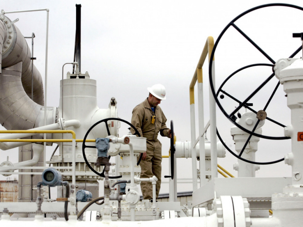 Nafta se nakon pada od  gotovo četiri posto stabilizirala