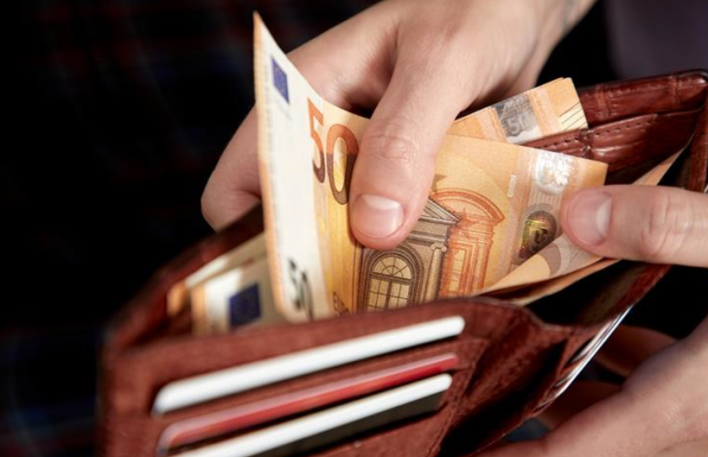 Plaće nastavile s rastom, neto u ožujku dosegao 1.248 eura