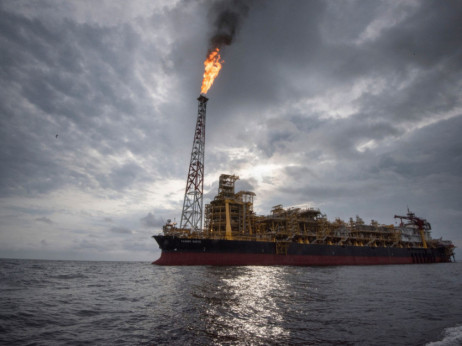 Cijena nafte je zbog crvenomorskih izazova na putu tjednog rasta