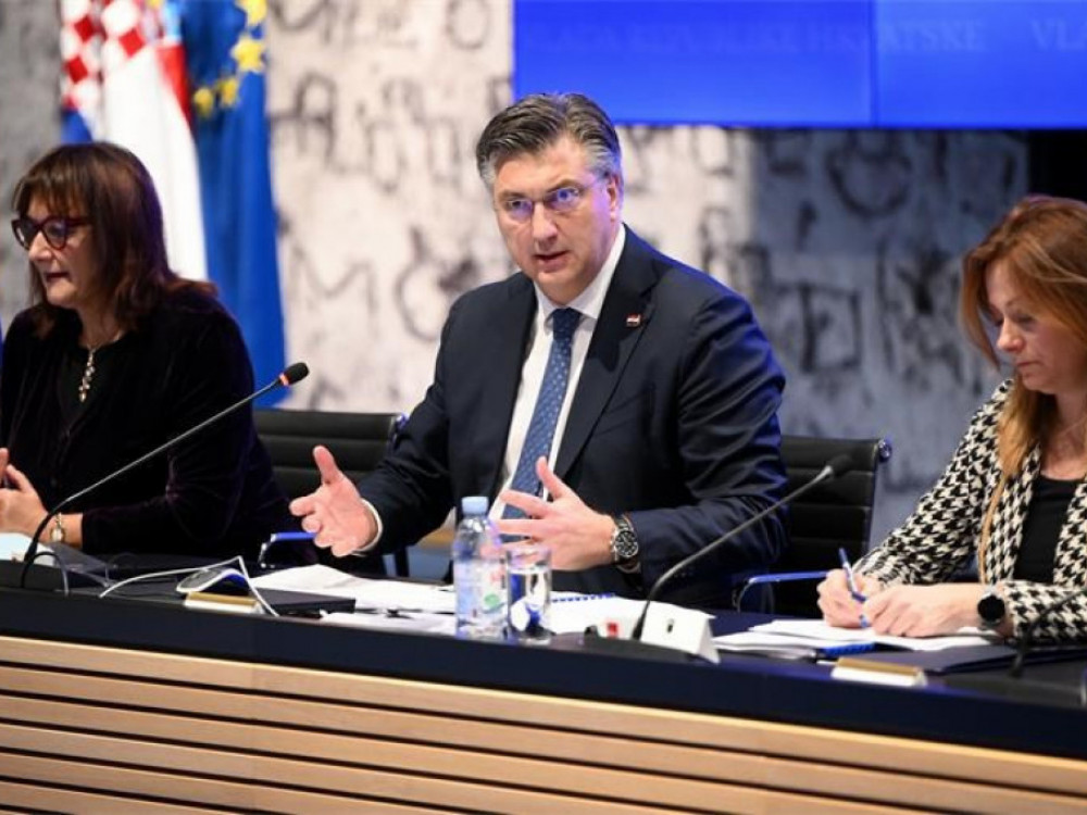 Vlada želi do 2030. zaustaviti negativne demografske trendove