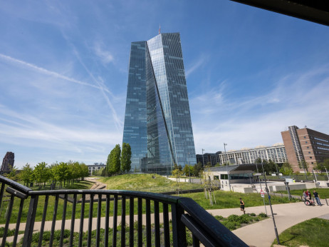 ECB smanjuje razliku među kamatnim stopama radi bolje likvidnosti