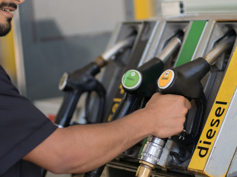 Od utorka nove cijene goriva: Benzin poskupljuje, cijena dizela pada