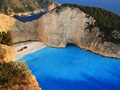 Jedna od najlepših plaža Grčke ni ove godine ne prima posetioce
