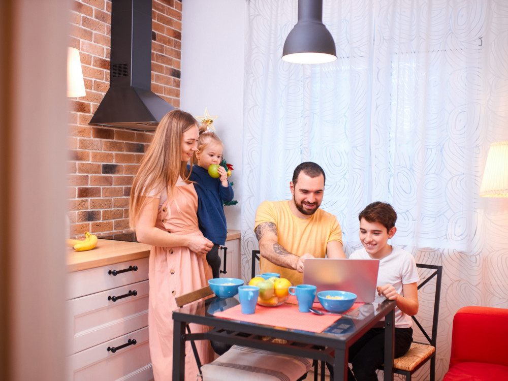 U što investiraju roditelji u Hrvatskoj i kako štede za svoju djecu?