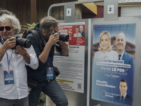 Macron i ljevica se udružuju protiv Le Pen, pitanje je hoće li to biti dovoljno