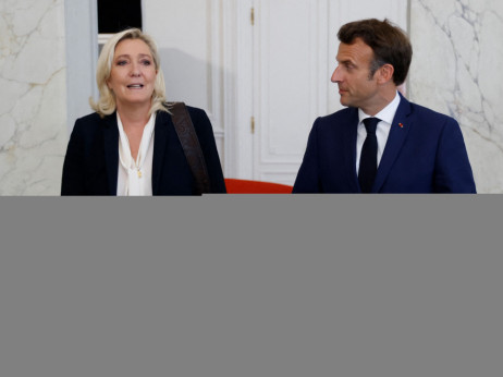 Macronu su vezane ruke, Le Pen već planira predsjedničku kampanju
