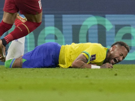 Brazil u crvenim dresovima – ideja koja je izazvala politički rat
