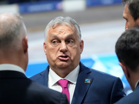 Облозите на „Полимаркет“ за пораз на Орбан растат со излезноста на Унгарците