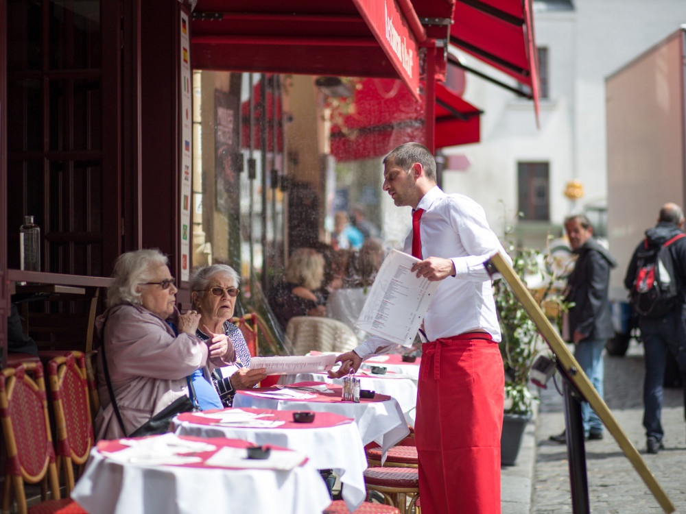 Koliko ljudi u Hrvatskoj zaista radi u turizmu?