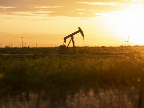 Cijene nafte rastu zbog smanjenja zaliha u SAD-u