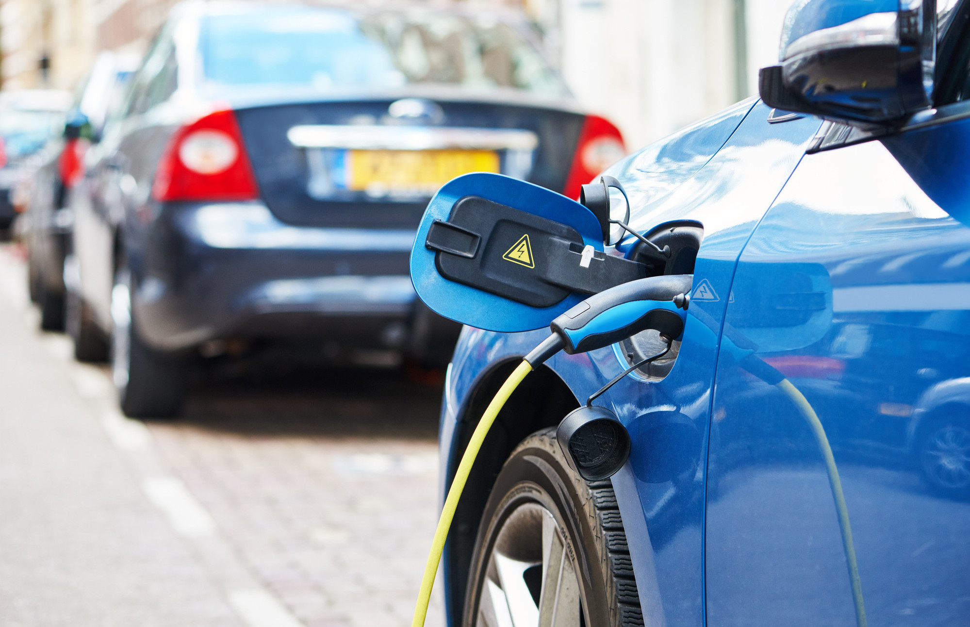 Snažan rast novoregistriranih električnih automobila u EU-u, Hrvatska pri dnu