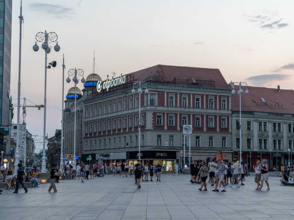 Pod krovom OTP banke u Sloveniji završeno spajanje Nove KBM i SKB banke