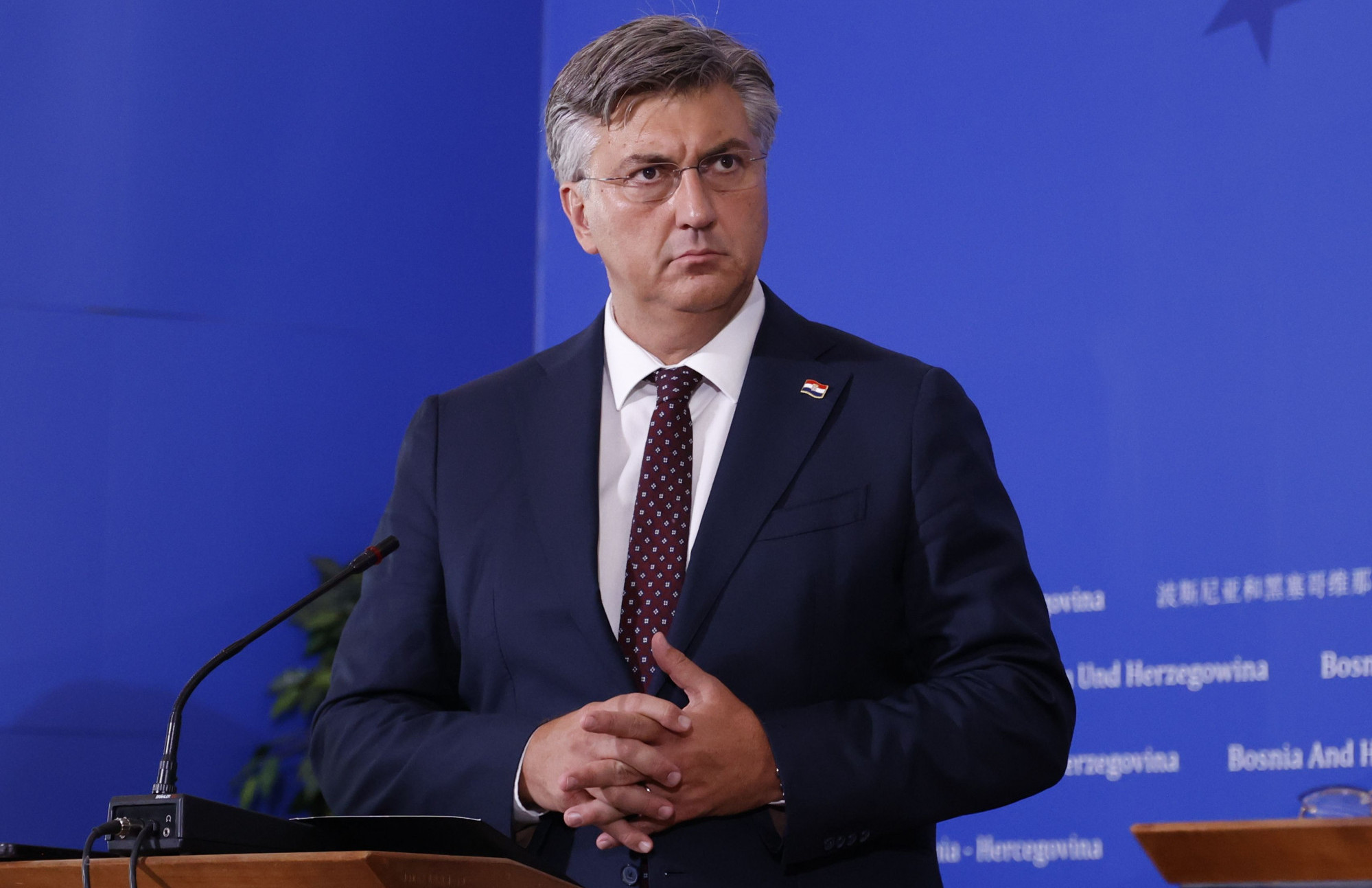 Vlada je složna oko poreza na nekretnine koji bi trebao riješiti pitanje visokih cijena