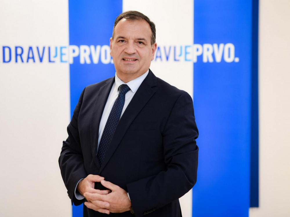 Beroš uhićen, Plenković utučen, Turudić uvrijeđen. Što znamo o aferi mikroskop