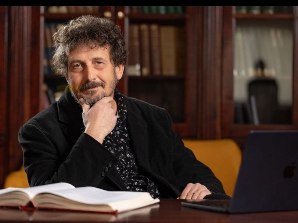 Emil Božin, kvantni fizičar