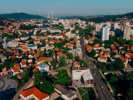 U požaru u Domu penzionera u Tuzli stradalo 11 lica
