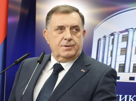 Dodik osuđen na godinu dana zatvora