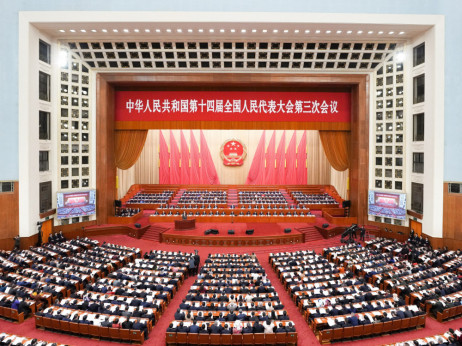 Peking otvara državne sektore privatnim ulagačima