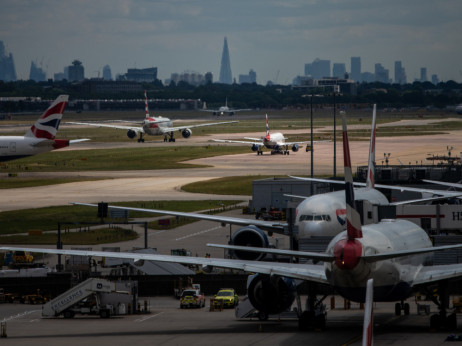 Londonski aerodrom Heathrow zatvoren u petak zbog požara