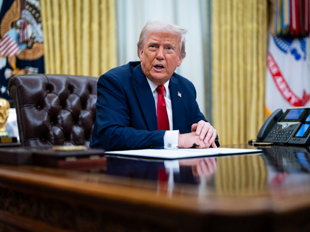 Tržišta potonula nakon objave Trumpovih carina, zlato raste