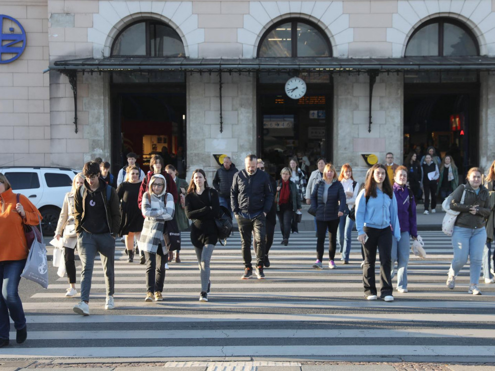 Zapošljavanje raste, iseljavanje pada – što to znači za Hrvatsku? Pet stvari koje morate znati