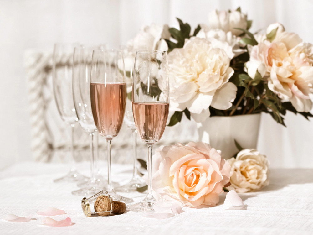 Ni carine ne mogu zaustaviti pjenušavi uspjeh šampanjca