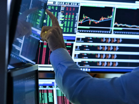 Indeks S&P 500 zadržava bikovski zamah, što ga potiče?