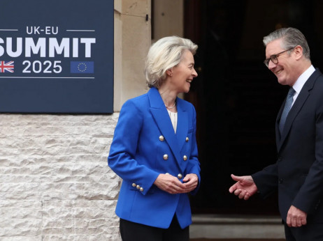 Starmer po Europi traži saveznike u borbi protiv Faragea