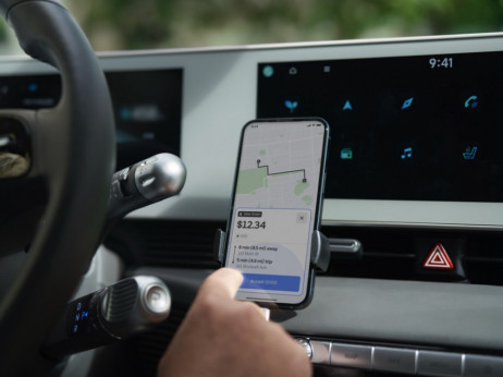 Uber reže radna mjesta i okreće se robotaksijima