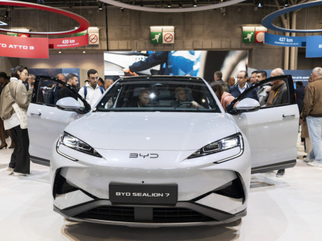 Kineski trgovci automobilima zahtijevaju od proizvođača prestanak gomilanja zaliha