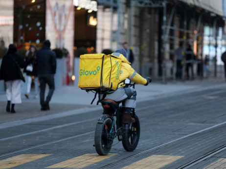 Iznenađujući podaci - Velika većina dostavljača i taksista u Hrvatskoj su domaći radnici