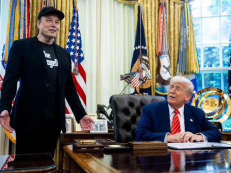 Musk i Trump zaratili na Internetu