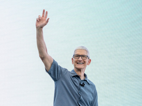 Izvršni direktor Applea Tim Cook odstupa, na čelo kompanije dolazi John Ternus