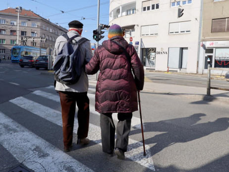Privatni starački domovi sve su unosniji biznis, a što radi država?
