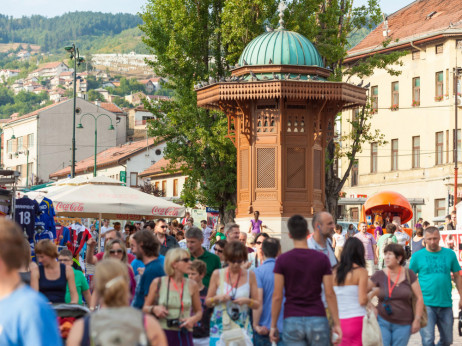 Tržište rada pod pritiskom, kapital bez kupaca, nove aviolinije - pregled sedmice