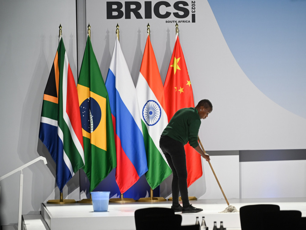 Što gura tržišta BRICS-a: Trumpove carine, Xijev DeepSeek ili Luline reforme?