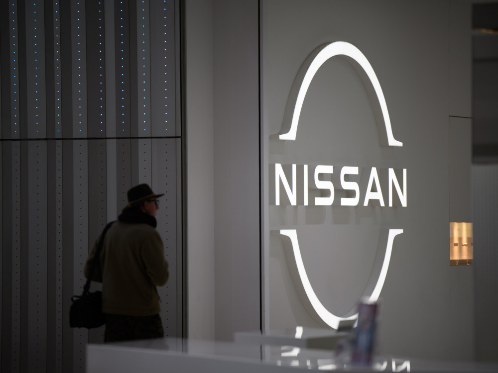Mercedes-Benz prodaje dionice problematičnog Nissana