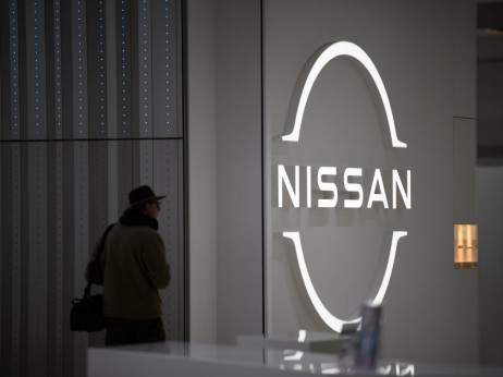 Mercedes-Benz prodaje dionice problematičnog Nissana