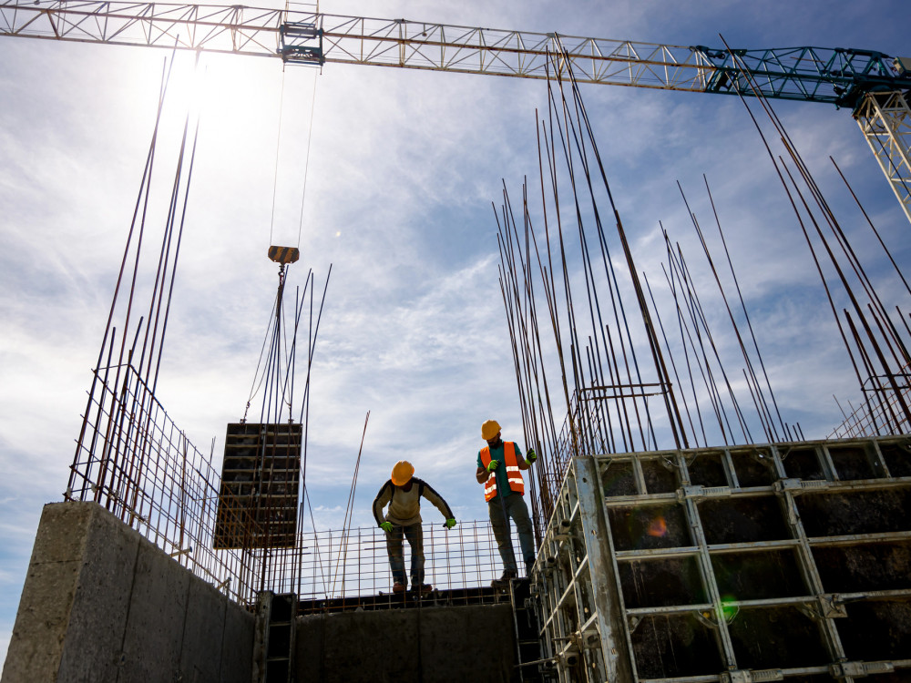 Ovi radnici ne moraju se bojati AI-ja. Koje će poslove AI najbrže preuzeti?