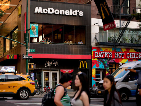 AZ mirovinski fondovi kupili udio u 'rumunjskom Končaru', riješili se McDonald'sa, no ne i puno više od toga