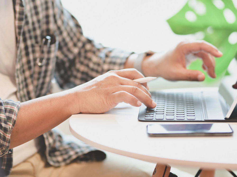 Kako napisati dobar životopis uz pomoć umjetne inteligencije