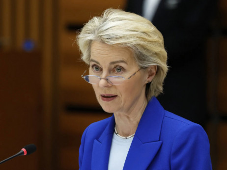 Von der Leyen brani sporazum s Amerikom, upozorava na rizik trgovinskog rata