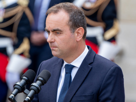 Francuski premijer Lecornu podnio ostavku nakon kritika
