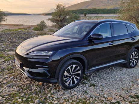 Od Zagreba do Zadra s BYD Seal U-om - pravi test obiteljskog električnog SUV-a
